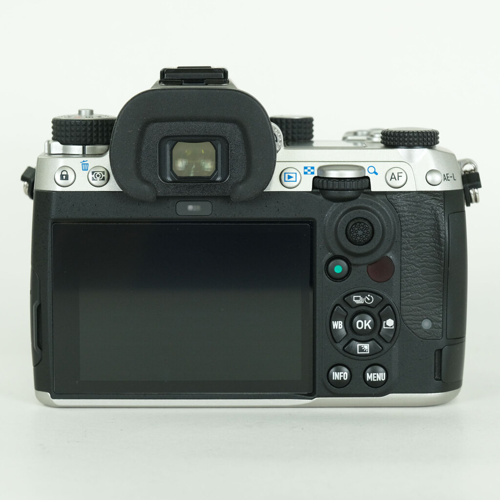 PENTAX K-3 Mark III ボディ シルバー PENTAX K-3 Mark III ボディ シルバー