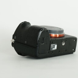 SONY α7 III(ILCE-7M3) SONY α7 III(ILCE-7M3)