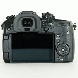 Panasonic LUMIX DC-GH5