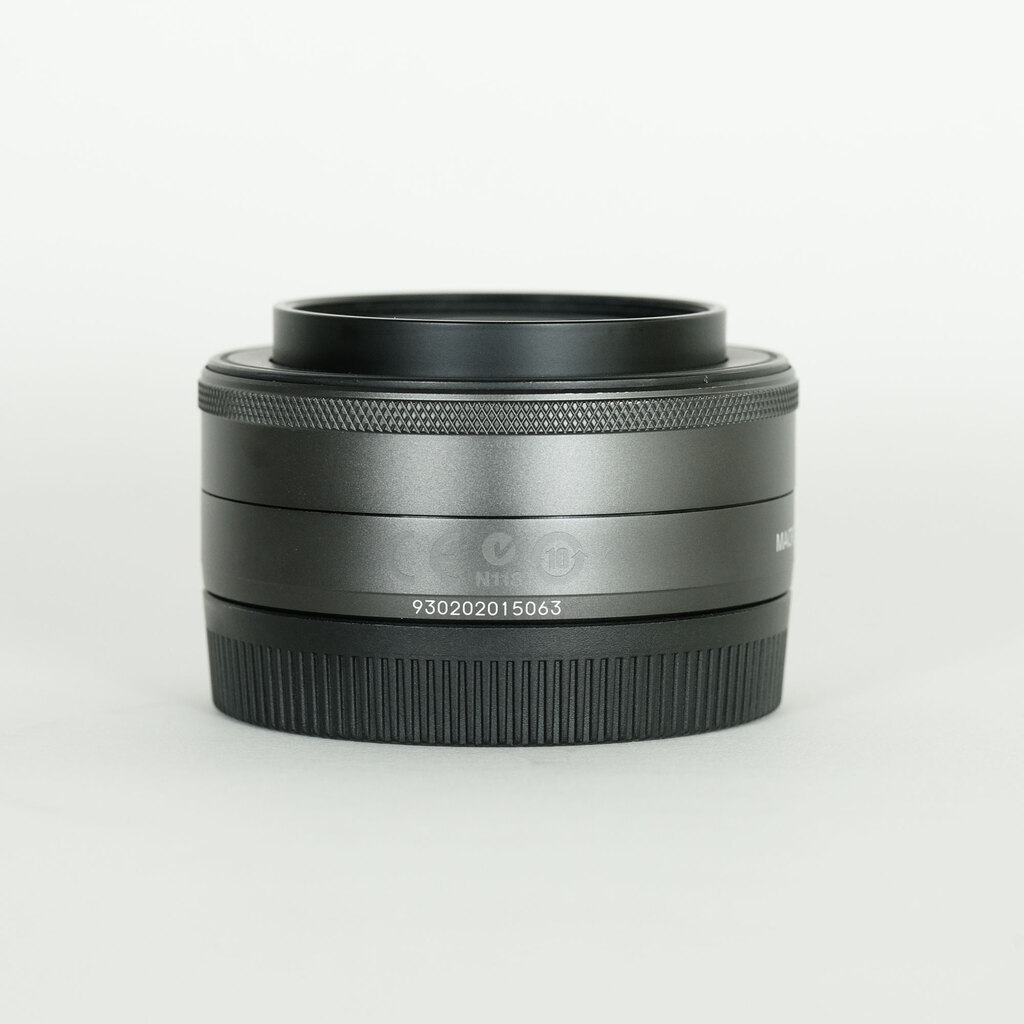 Canon EF-M22mm F2 STM