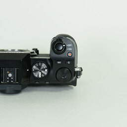 FUJIFILM X-S10