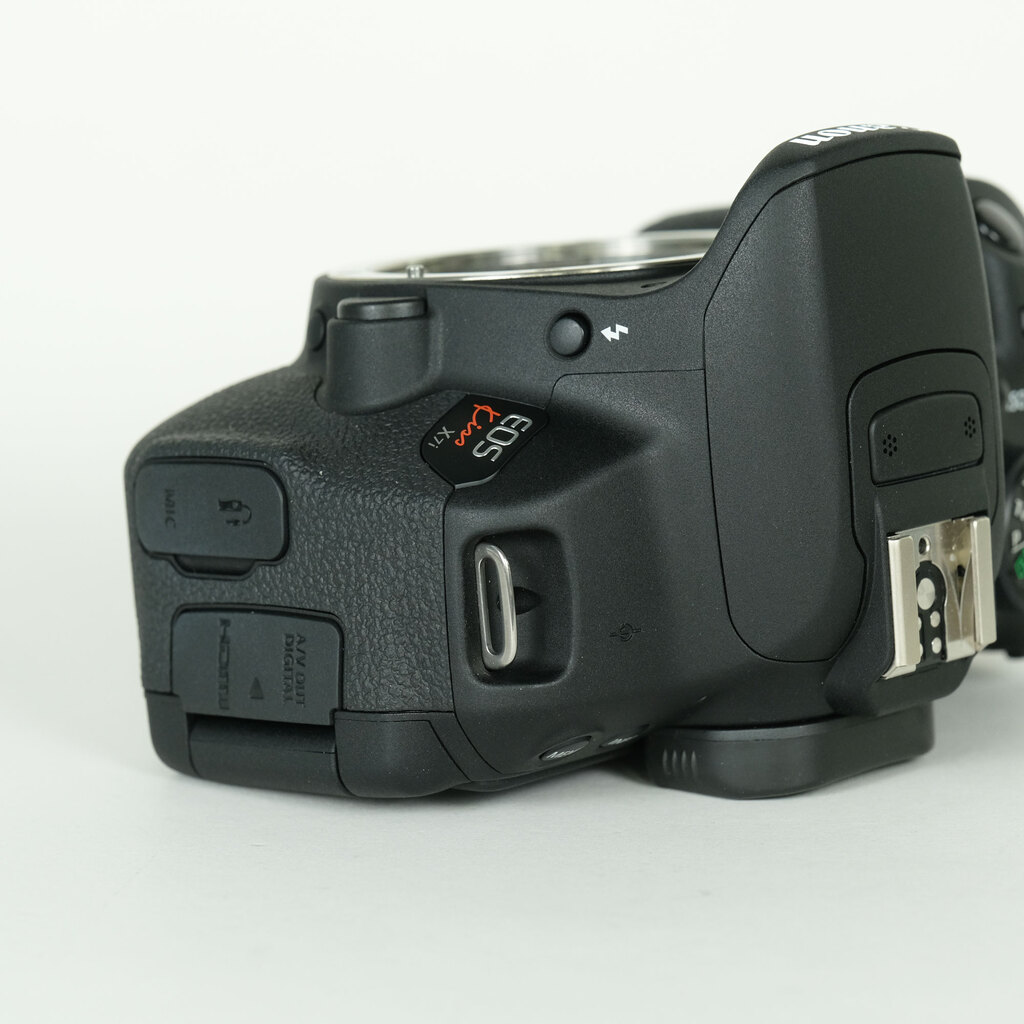 Canon EOS Kiss X7iの出品 | ONE SCENE（ワンシーン）