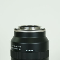 TAMRON 18-300mm F/3.5-6.3 Di III-A VC VXD (Model B061) [ソニーE用]