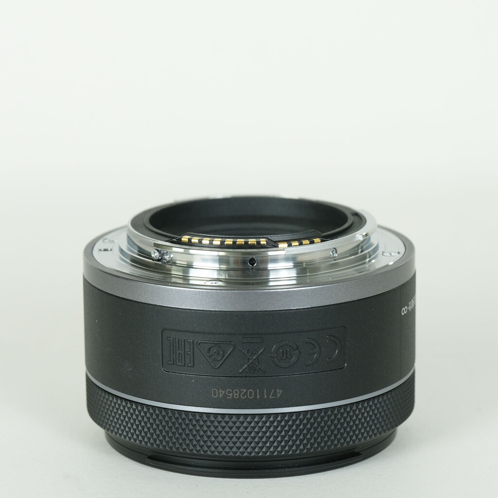 Canon RF50mm F1.8 STM Canon RF50mm F1.8 STM