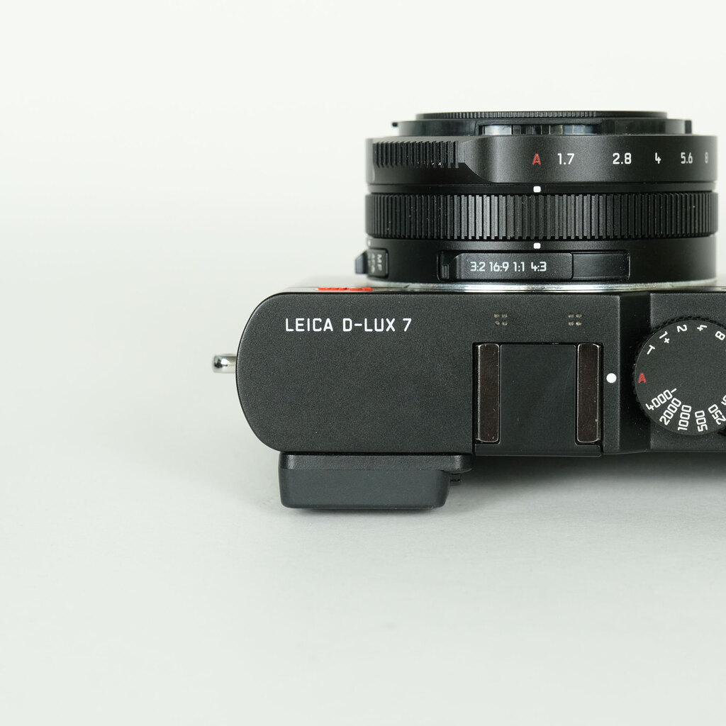 LEICA D-LUX7 ブラックの出品 | ONE SCENE（ワンシーン）