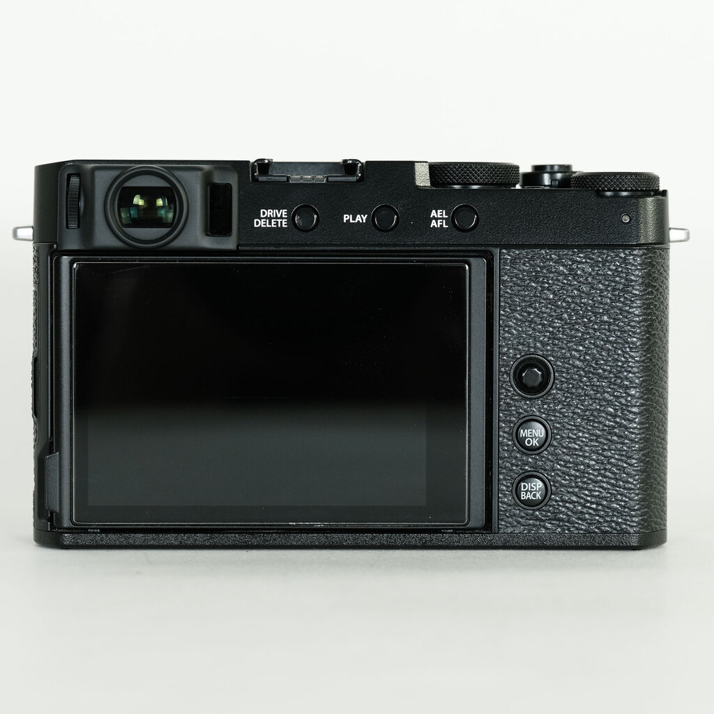 FUJIFILM X-E4