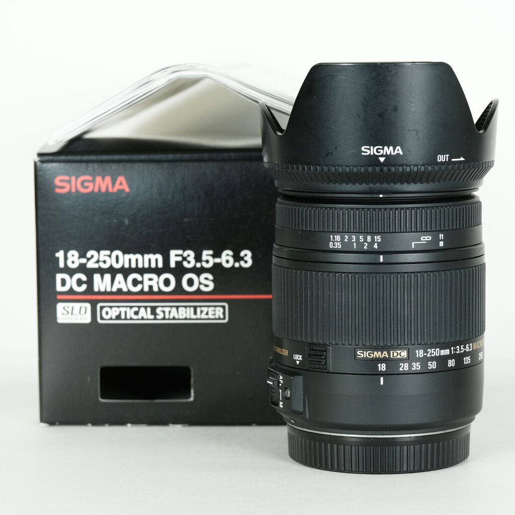 SIGMA 18-250mm F3.5-6.3 DC MACRO OS HSM (キヤノンEF用)の出品 | ONE