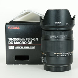 SIGMA 18-250mm F3.5-6.3 DC MACRO OS HSM (キヤノンEF用)