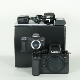 Panasonic LUMIX G9 PRO II