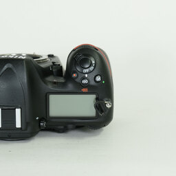 Nikon D500