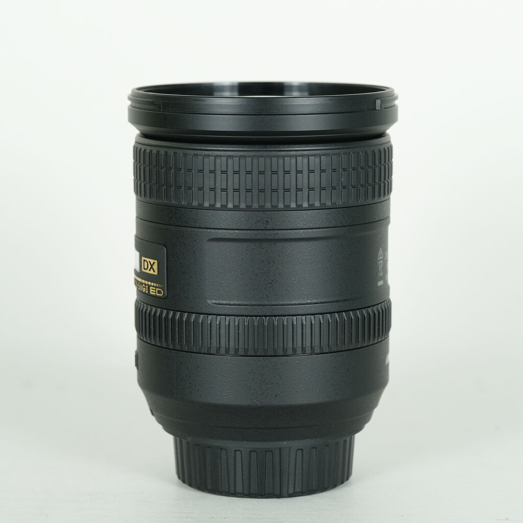 Nikon AF-S DX NIKKOR 18-200mm F3.5-5.6G ED VR IIの出品 | ONE SCENE