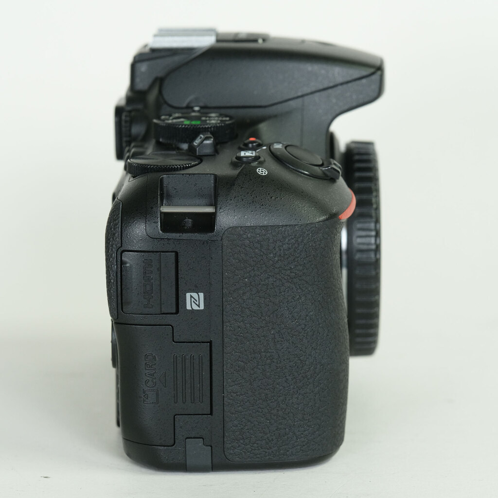 Nikon D5600