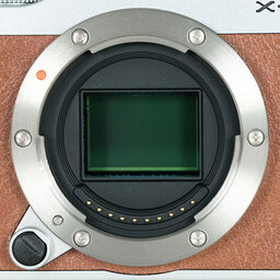 FUJIFILM X-M1 ボディ ブラウン