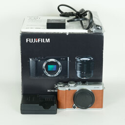 FUJIFILM X-M1 ボディ ブラウン FUJIFILM X-M1 ボディ ブラウン