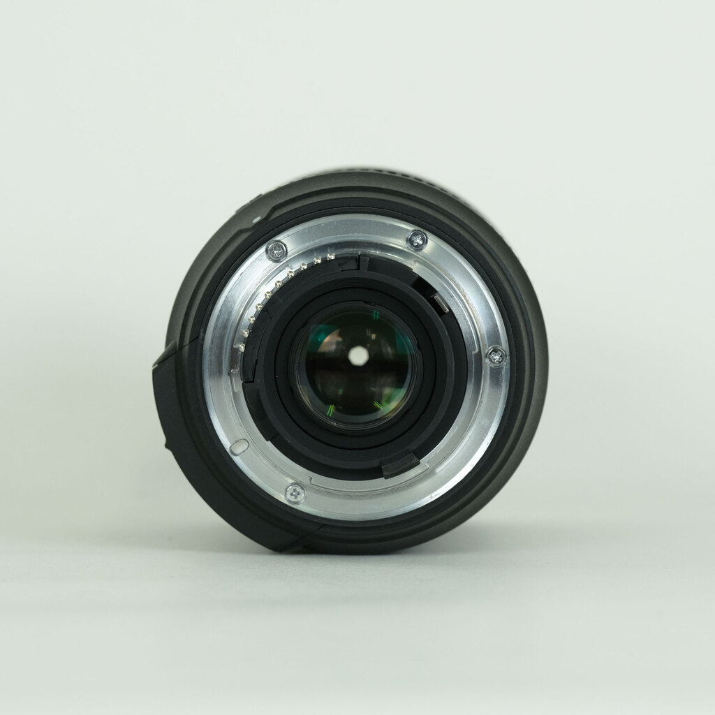 Nikon AF-S DX NIKKOR 18-200mm F3.5-5.6G ED VR II