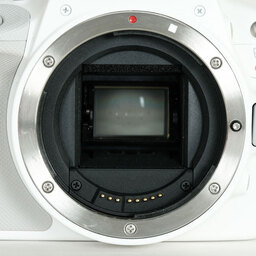 Canon EOS Kiss X7 ボディ ホワイト