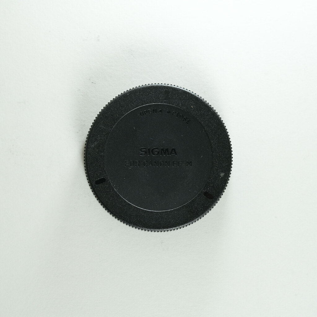 SIGMA 30mm F1.4 DC DN｜Contemporary [キヤノンM用]