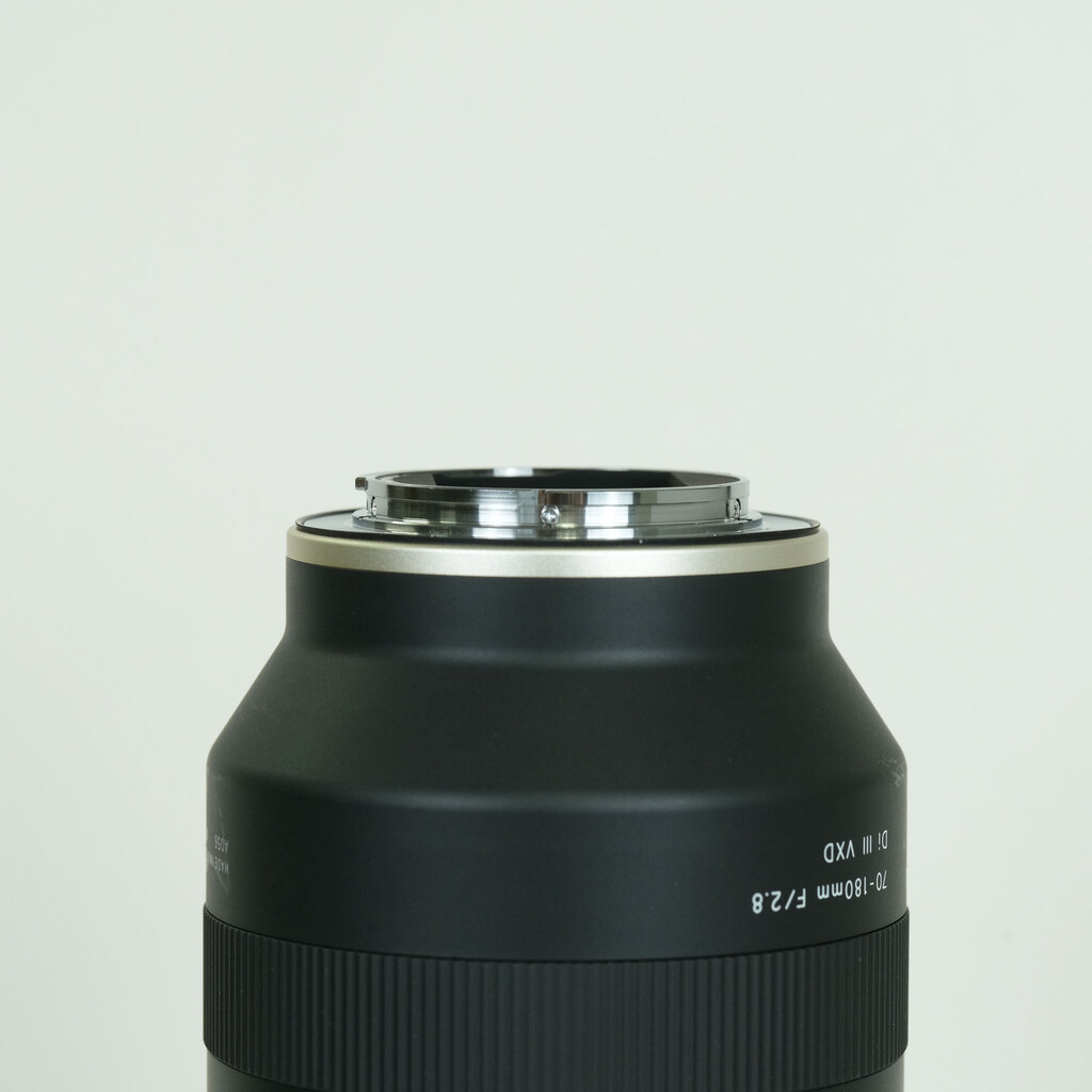 TAMRON 70-180mm F/2.8 Di III VXD (Model A056) [ ソニーE用 ]