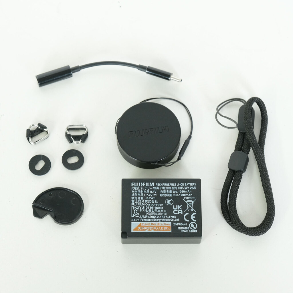 FUJIFILM X half X-HF1