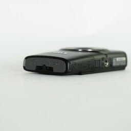 Canon IXY 650 ブラック