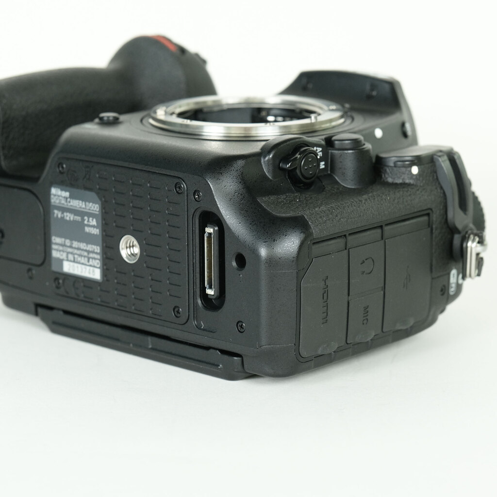 Nikon D500の出品 | ONE SCENE（ワンシーン）