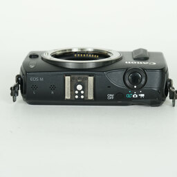 Canon EOS M ボディ ブラック Canon EOS M ボディ ブラック