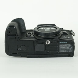 OLYMPUS OM-D E-M1 Mark III