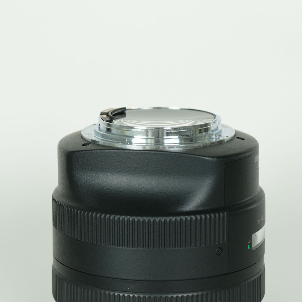 Canon EF85mm F1.2L USMの出品 | ONE SCENE（ワンシーン）