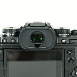 FUJIFILM X-T4