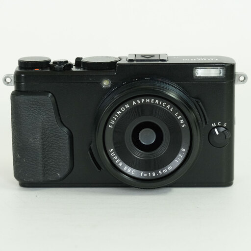 FUJIFILM X70 ブラック