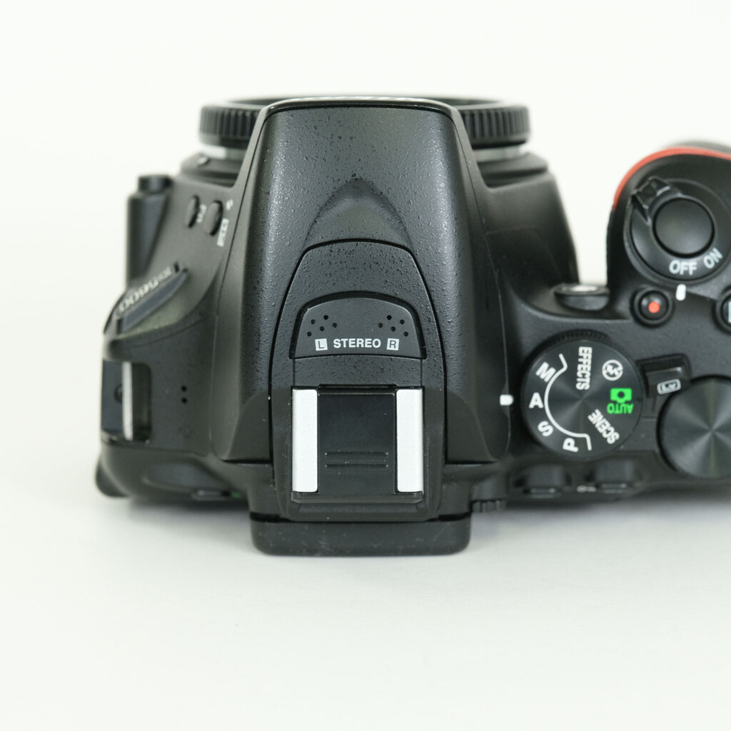 Nikon D5600