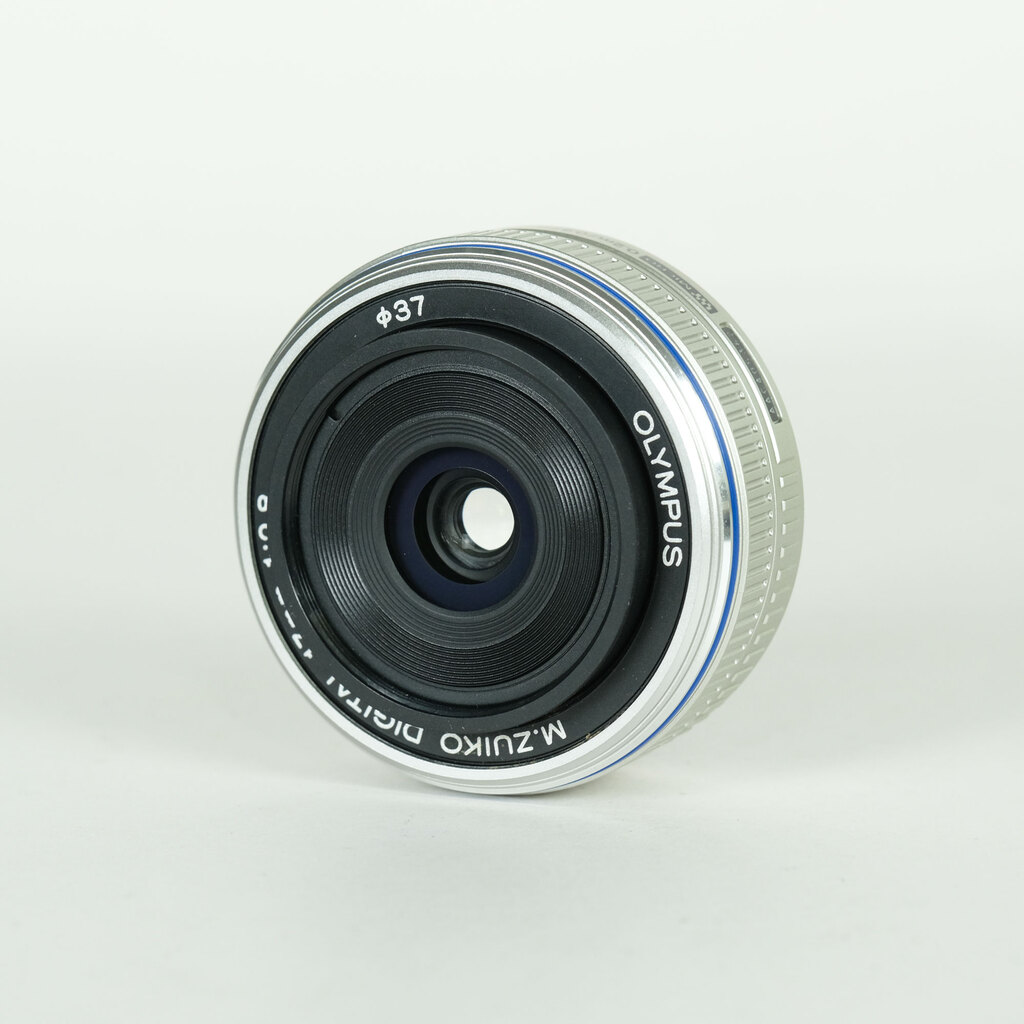 OLYMPUS M.ZUIKO DIGITAL 17mm F2.8 シルバーの出品 | ONE SCENE（ワン