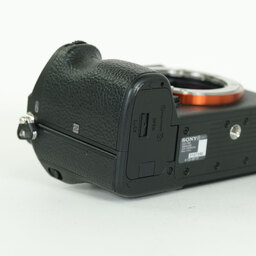 SONY α7 III(ILCE-7M3) SONY α7 III(ILCE-7M3)