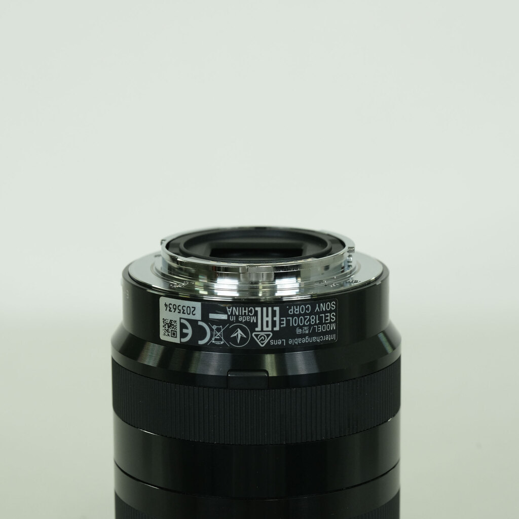 SONY E18-200mm F3.5-6.3 OSS LE SEL18200LE