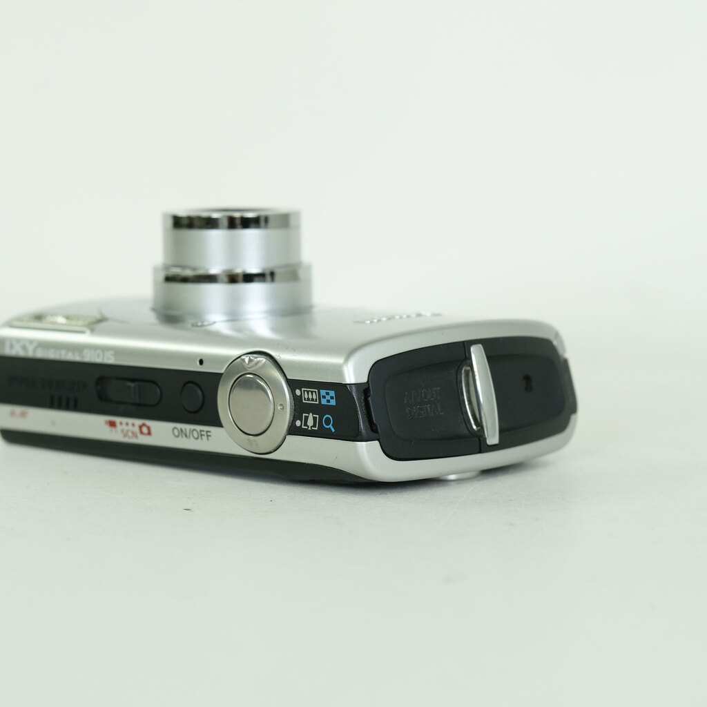 Canon IXY DIGITAL 910IS シルバー