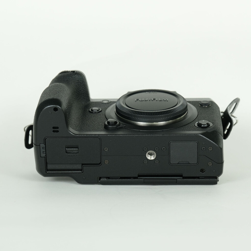 FUJIFILM X-H1