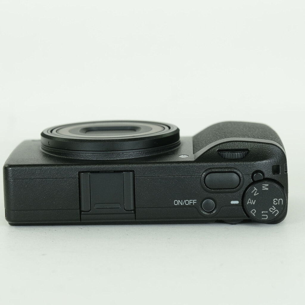 RICOH GR III