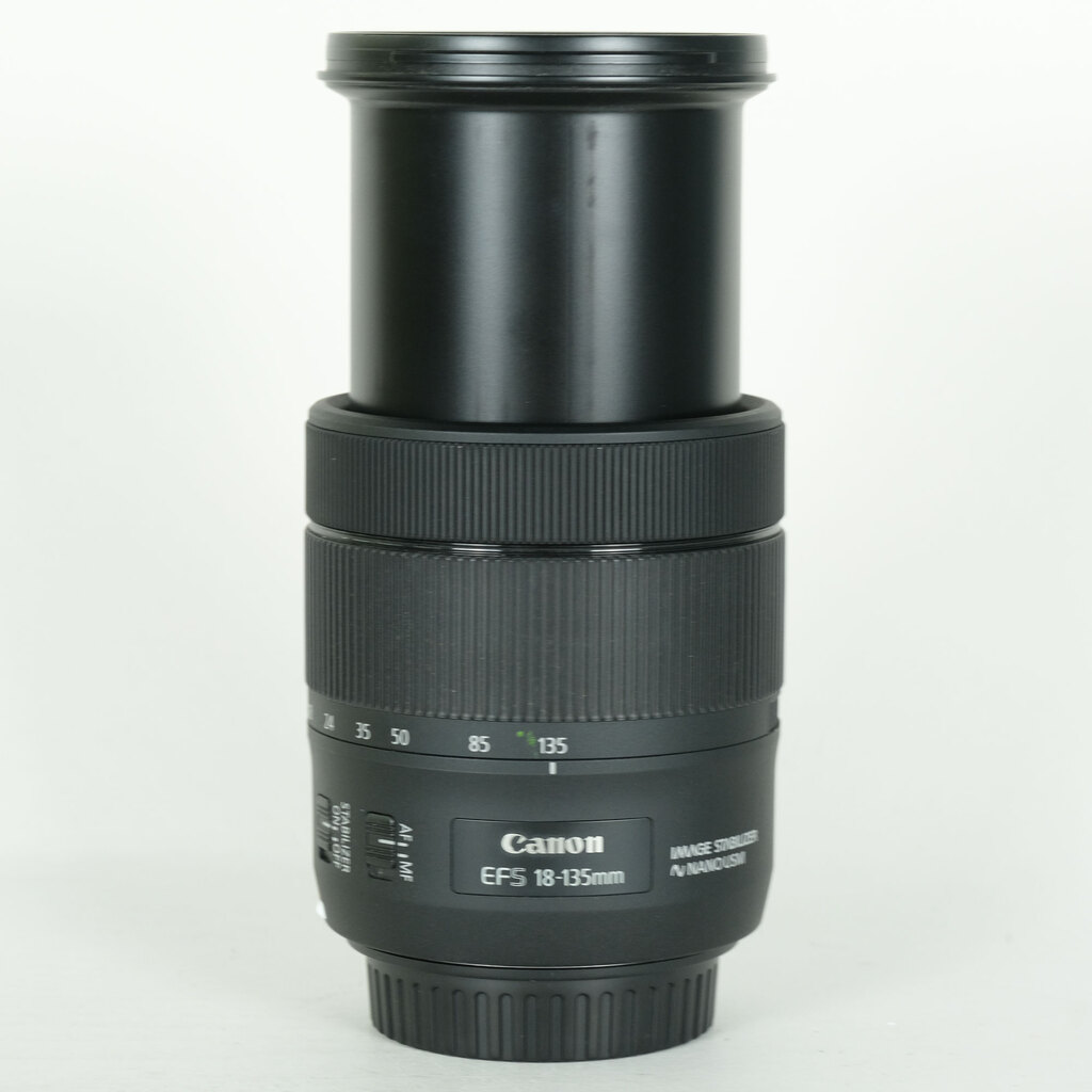 Canon EF-S18-135mm F3.5-5.6 IS USM