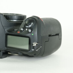 Nikon D300 ボディ