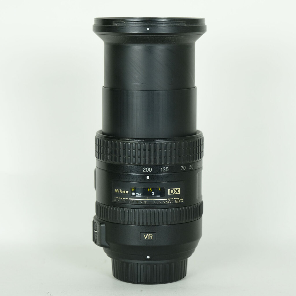 Nikon AF-S DX NIKKOR 18-200mm F3.5-5.6G ED VR II Nikon AF-S DX NIKKOR 18-200mm F3.5-5.6G ED VR II