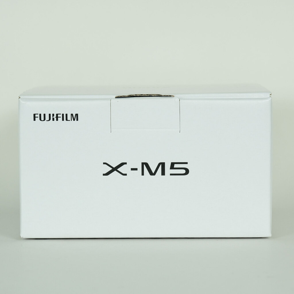 FUJIFILM X-M5 FUJIFILM X-M5