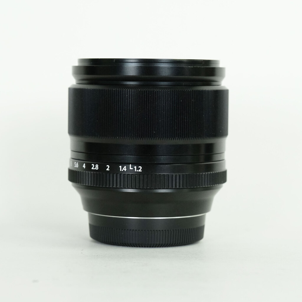 FUJIFILM XF56mmF1.2 R