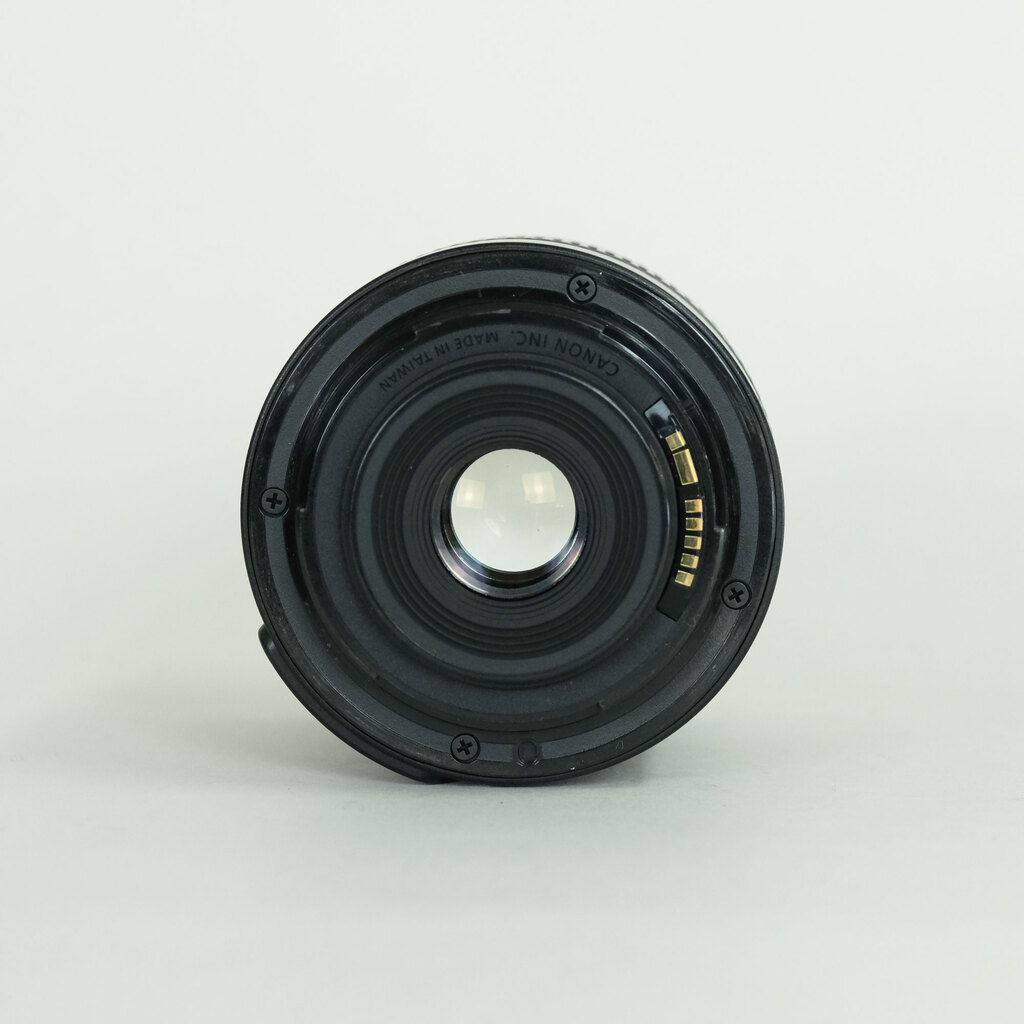 Canon EF-S18-55mm F3.5-5.6 IS II Canon EF-S18-55mm F3.5-5.6 IS II