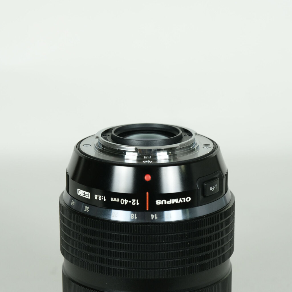OLYMPUS M.ZUIKO DIGITAL ED 12-40mm F2.8 PRO