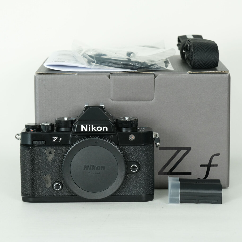 Nikon Z f [�{�f�B]