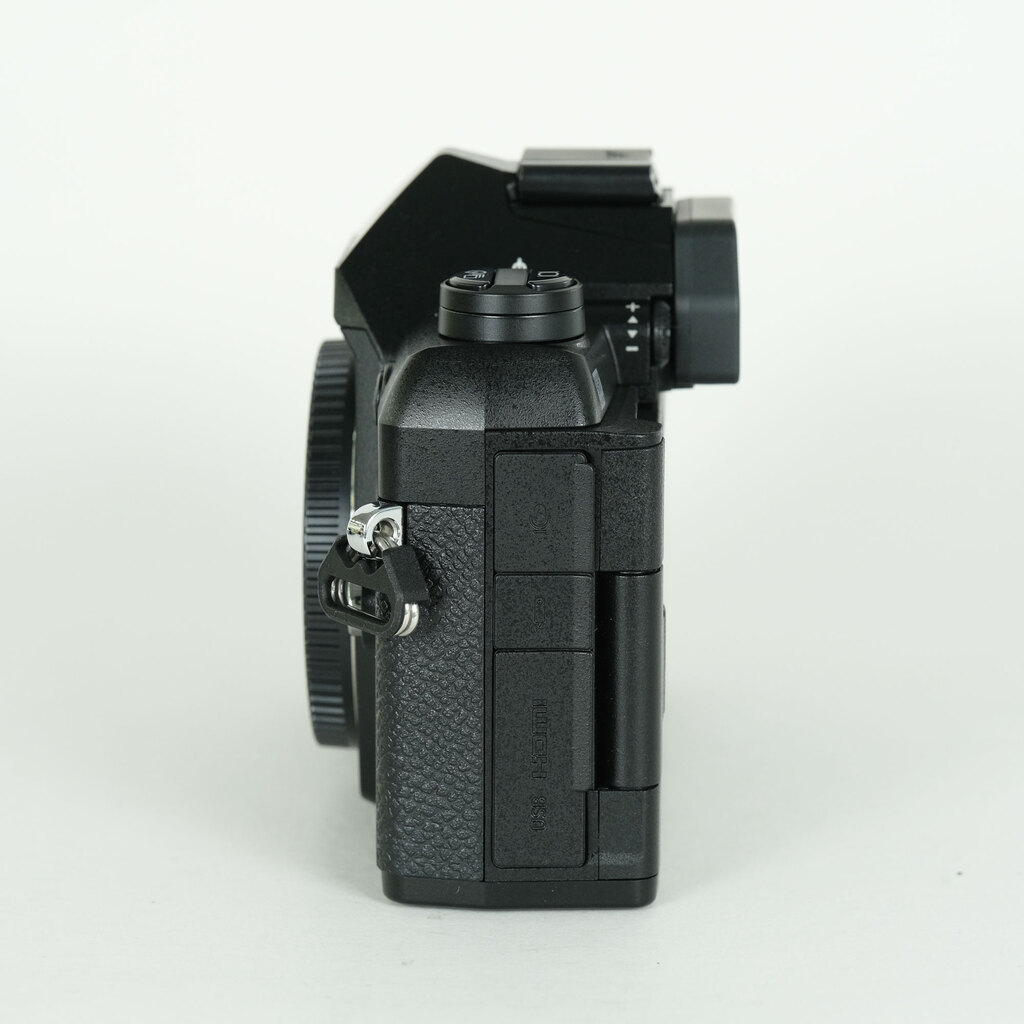 OM SYSTEM OM-5 Mark II ボディ ブラック