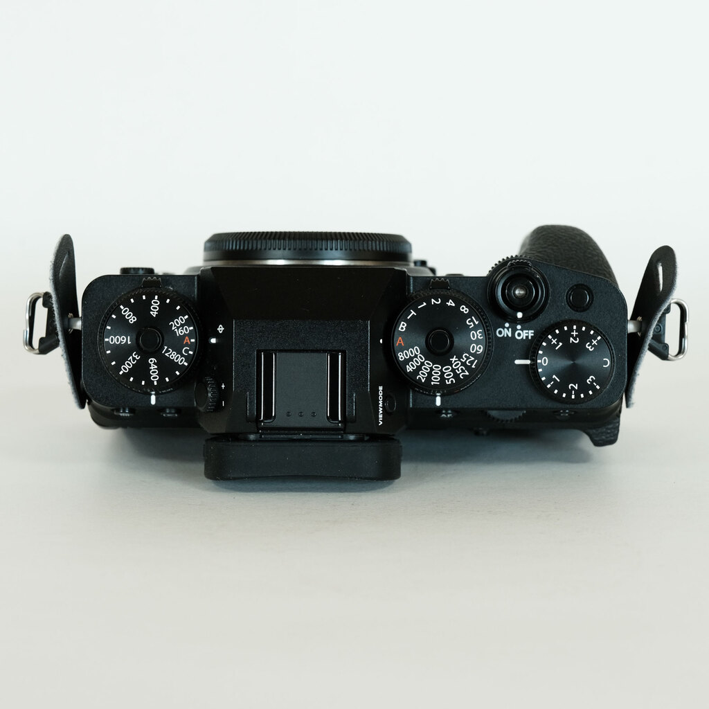 FUJIFILM X-T4 FUJIFILM X-T4