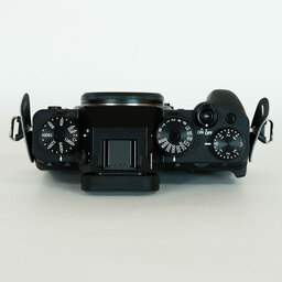 FUJIFILM X-T4 FUJIFILM X-T4