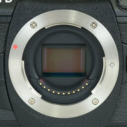 OLYMPUS OM-D E-M1 Mark II OLYMPUS OM-D E-M1 Mark II