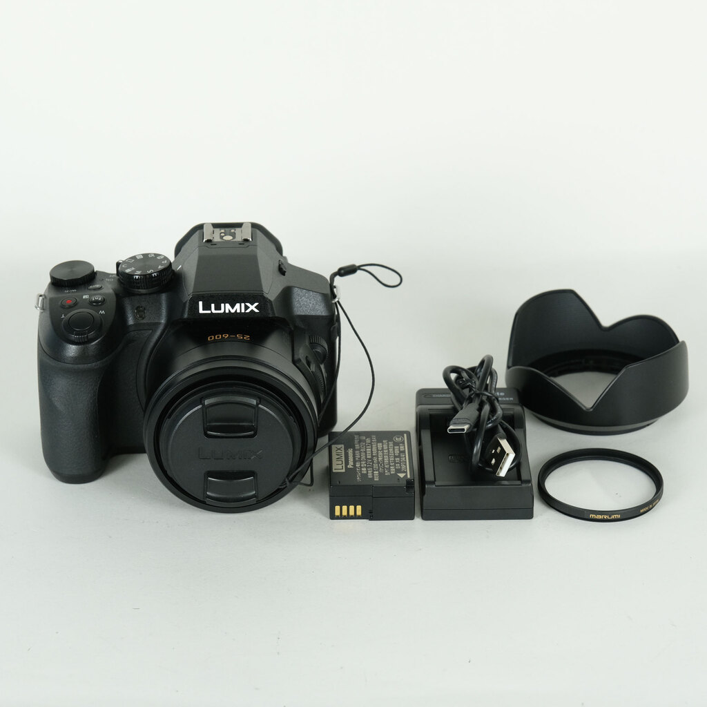 Panasonic LUMIX DMC-FZ300の出品 | ONE SCENE（ワンシーン）